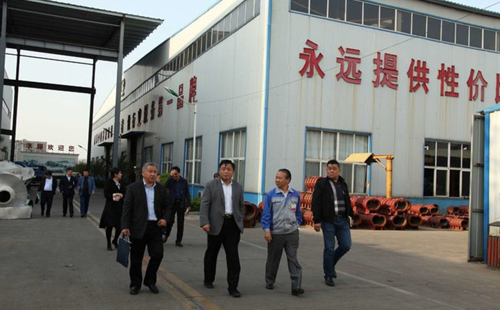 會后，企業家們參觀金格瑞生產間